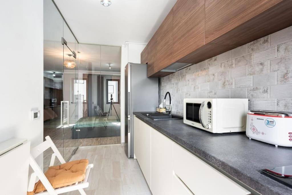 The Roka Studio Bucureşti Ngoại thất bức ảnh