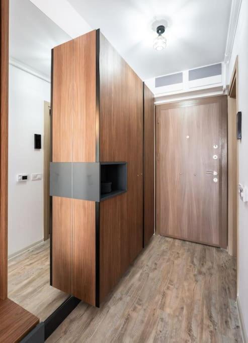 The Roka Studio Bucureşti Ngoại thất bức ảnh